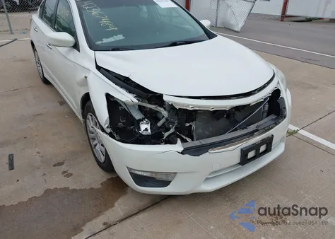 2013 Nissan Altima 2.5 S из США, поврежденный, VIN 1N4AL3AP2DC291815
